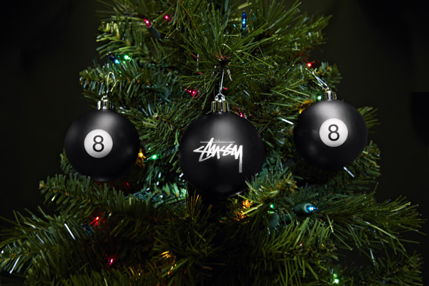 stussy-christmas-giveway-ornament-01
