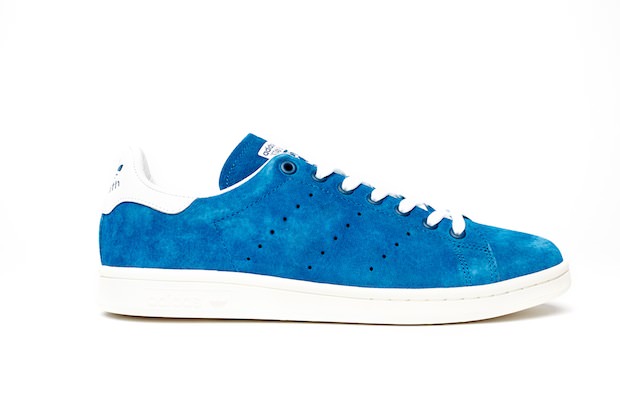 Stan-Smith_Suede_Blue_90-euro_Intro-March-2014